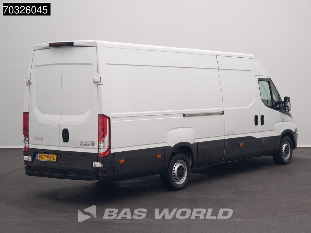 Iveco Daily 35S16 Automaat L3H2 Airco 3,5t Trekgewicht APK 0, Auto's, Bestelwagens en Lichte vracht, Automaat, Gebruikt, Euro 6