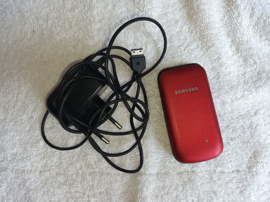 Gsm SAMSUNG  ancien modèle, Télécoms, Téléphonie mobile | Samsung, Enlèvement, Utilisé, Rouge