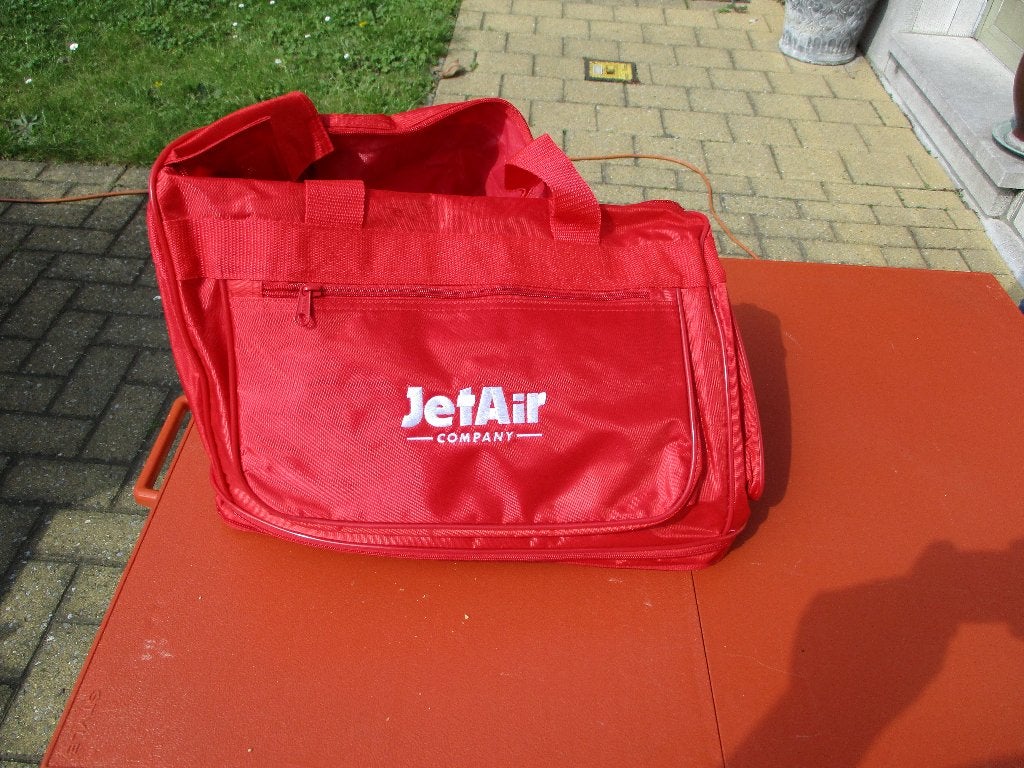 nieuwe rode reistas van Jet Air Company, 40 tot 60 cm, 20 tot 30 cm, Nieuw, Ophalen of Verzenden