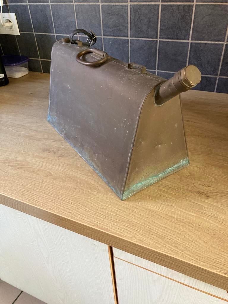 Duitse Moto Side Car Ww2 driehoekige Jerrycan, Ophalen of Verzenden, Landmacht, Overige typen
