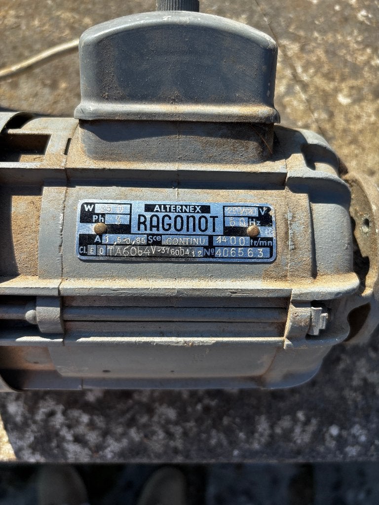 Elektromotor 3F 230/380V - 1400rot/min, Doe-het-zelf en Bouw, Ophalen, Gebruikt, Elektromotor, Minder dan 1400 rpm