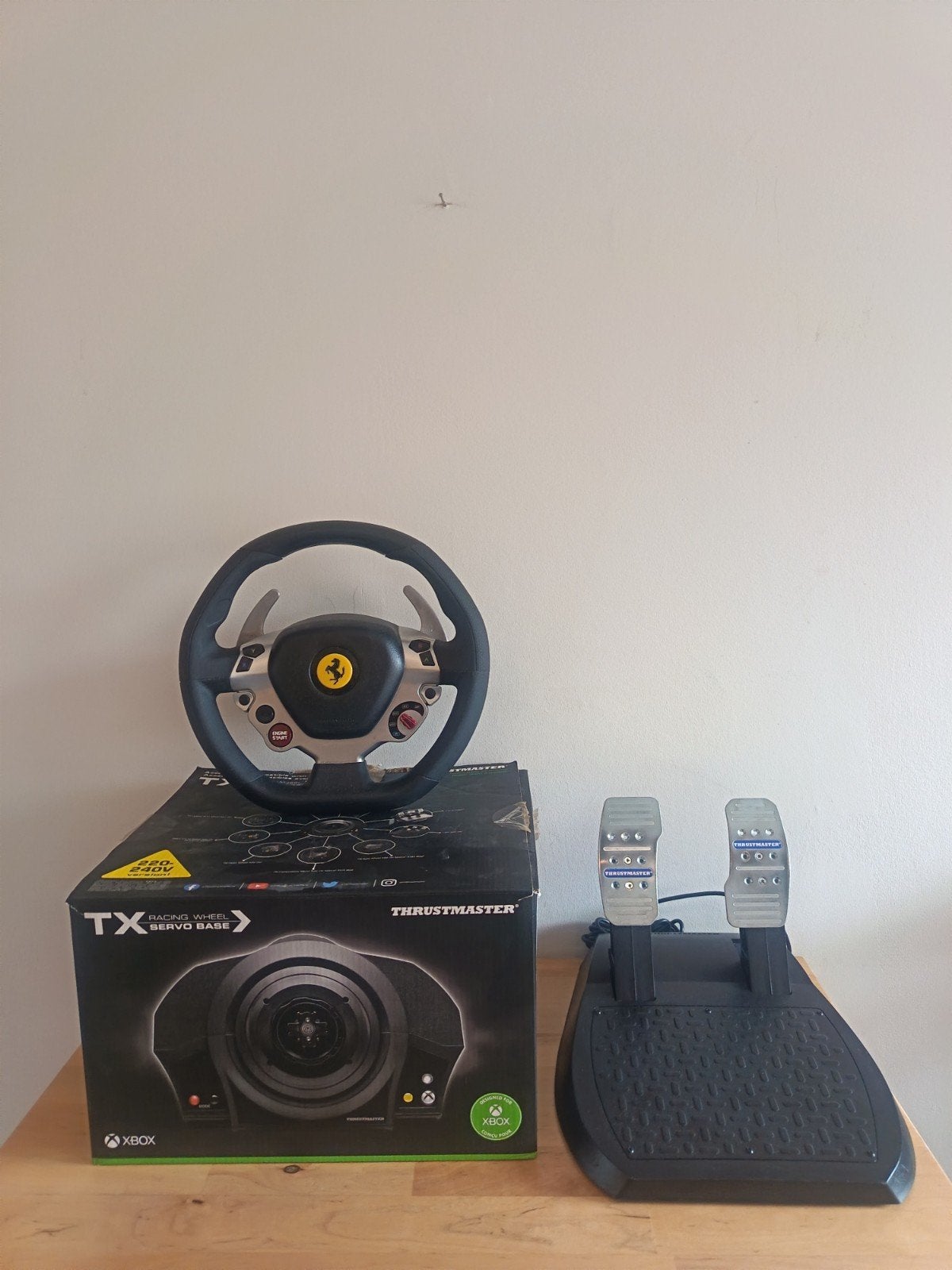 Thrustmaster TX Ferrari 458 Xbox / PC, Enlèvement
