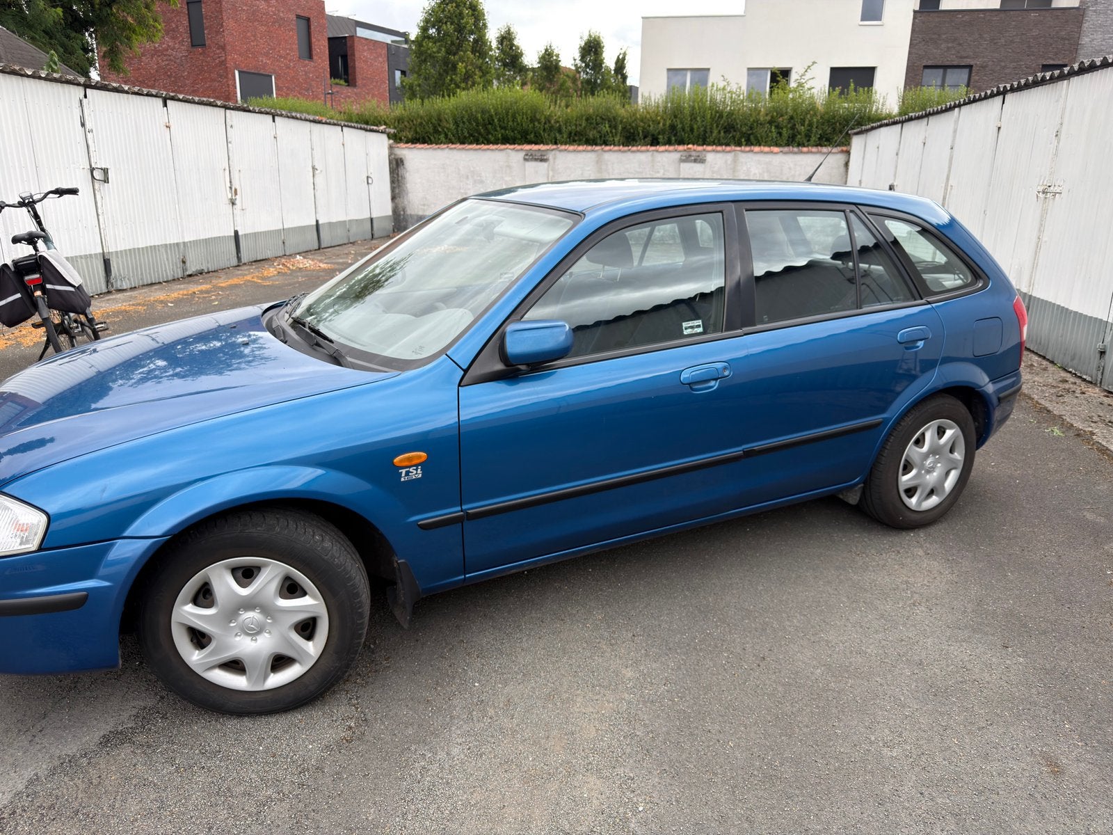 Mazda 323F - Type TSI, Autos, Euro 5, Achat, Boîte manuelle, Entretenue par le concessionnaire