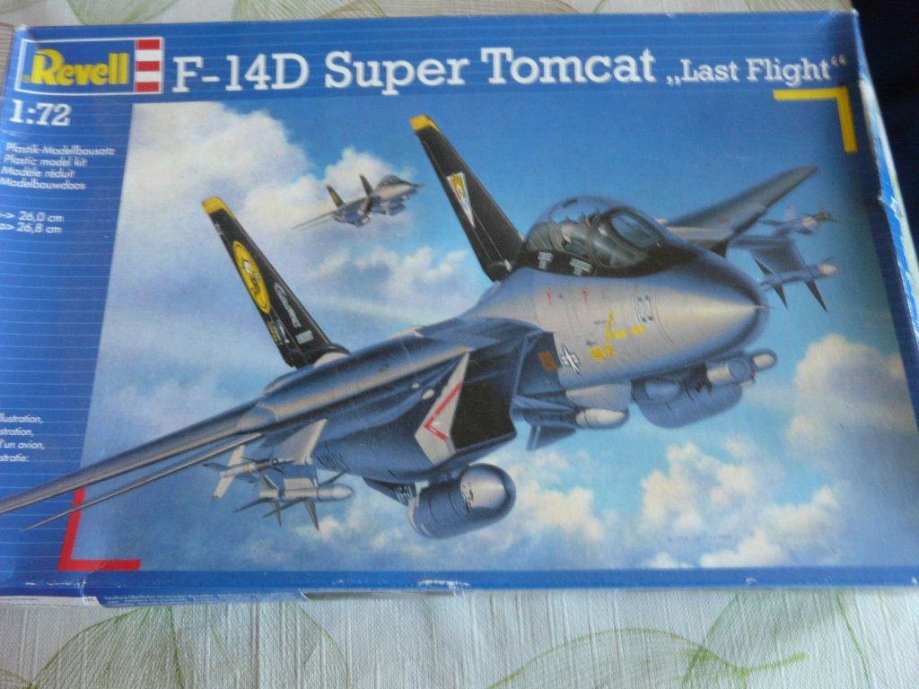 F14D SUPER TOMCAT REVELL1/72 LAST FLIGHT VERSION, Neuf, Revell, 1:72 à 1:144, Avion