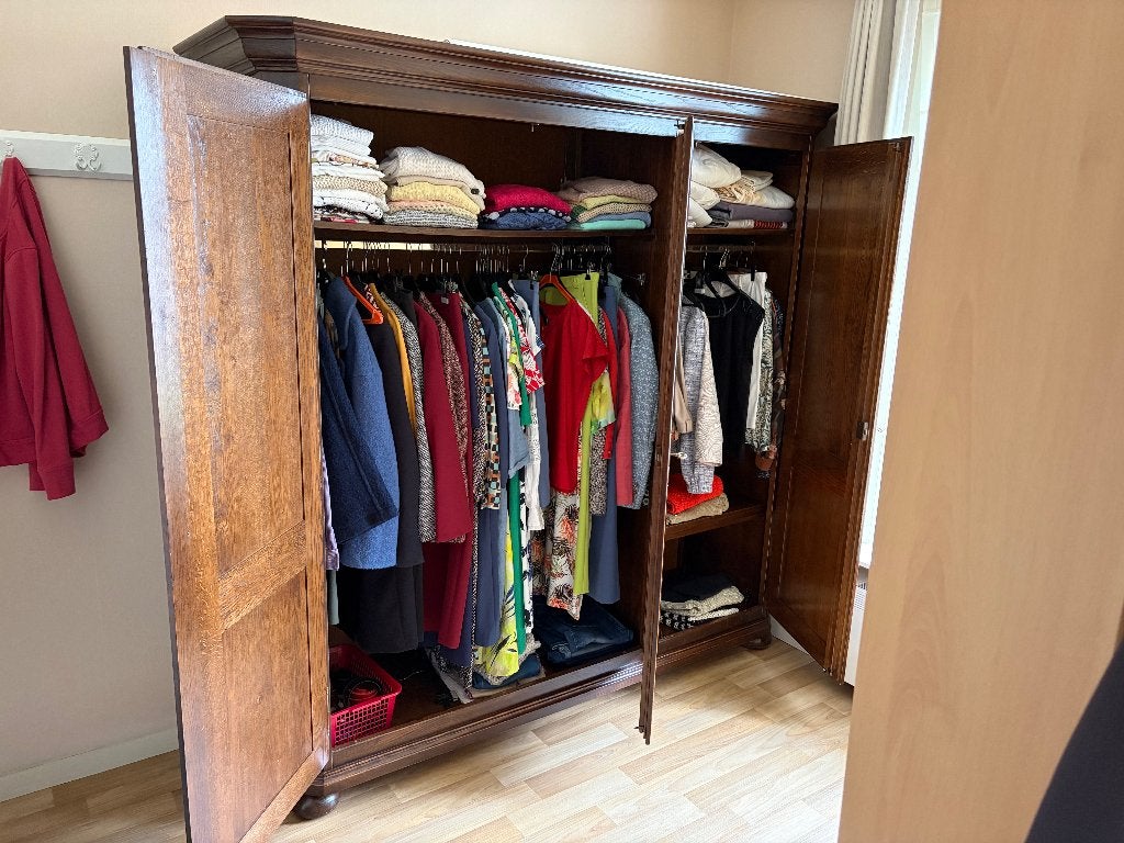 Eiken 3 deurs kleerkast, Avec tablette(s), Rustiek, 150 à 200 cm, Utilisé