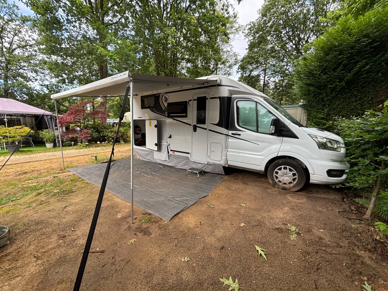 Mobilhome type Y861 kleur wit met een lengte van 6,10 meter, Caravanes & Camping, Camping-cars, Boîte manuelle, Ford, Réfrigérateur