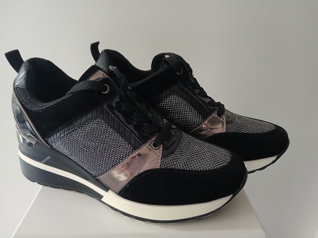 Sneakers dames cypres maat 37, Zwart, Cypres, Ophalen of Verzenden, Zo goed als nieuw
