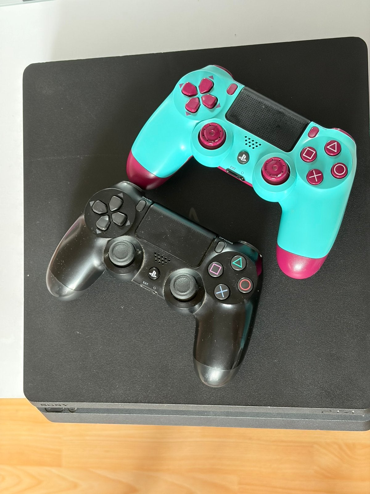 Ps4 slim, Consoles de jeu & Jeux vidéo, Consoles de jeu | Sony PlayStation 4, Enlèvement, Comme neuf, Slim