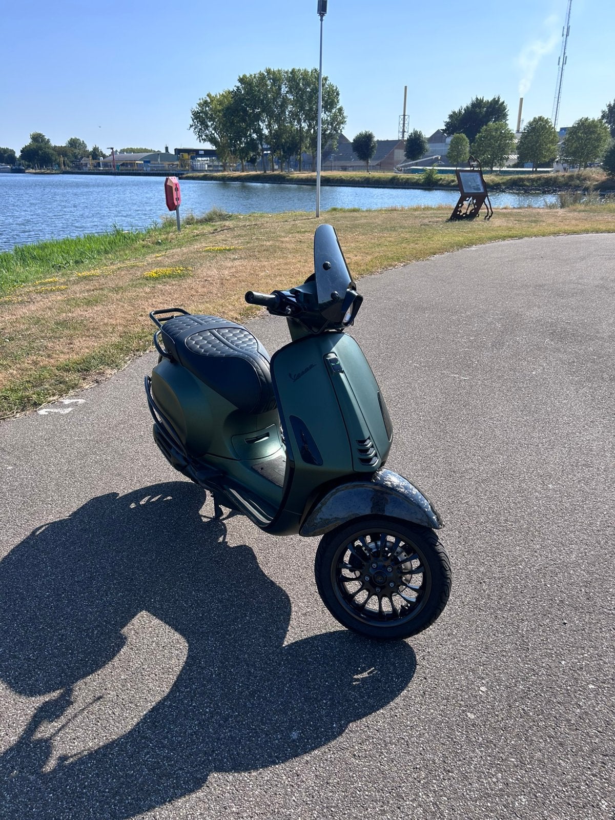 Vespa sprint 4t 2024 euro5 ook teruil tegen 2t scooter., Fietsen en Brommers, Ophalen, Zo goed als nieuw