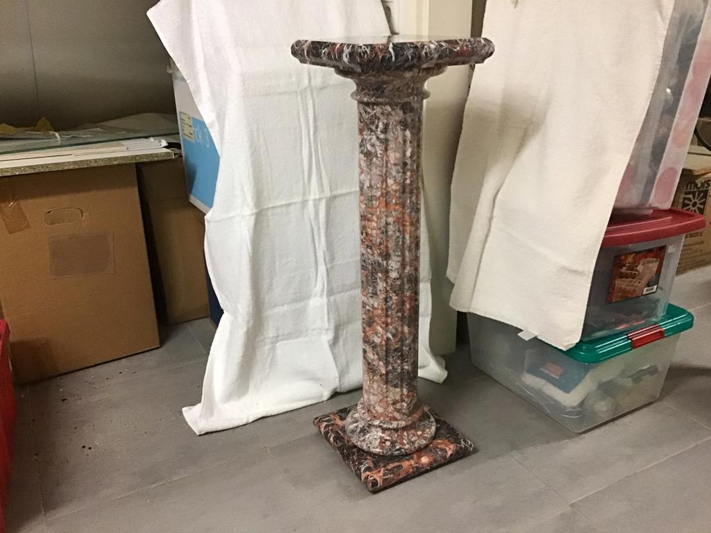 Zuil massief marmer 86 cm hoog, Ophalen, Nieuw