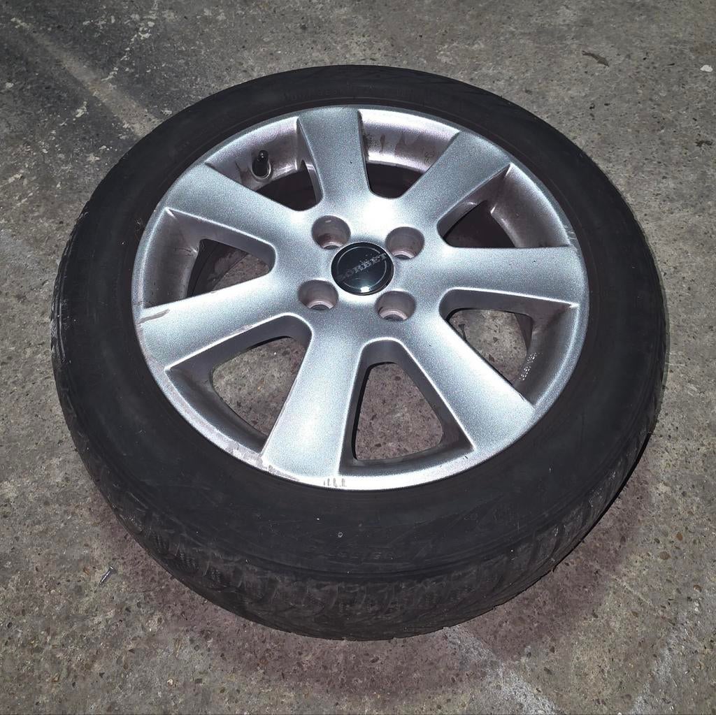 Jantes 15 pouces Borbet avec pneus d'hiver, Enlèvement