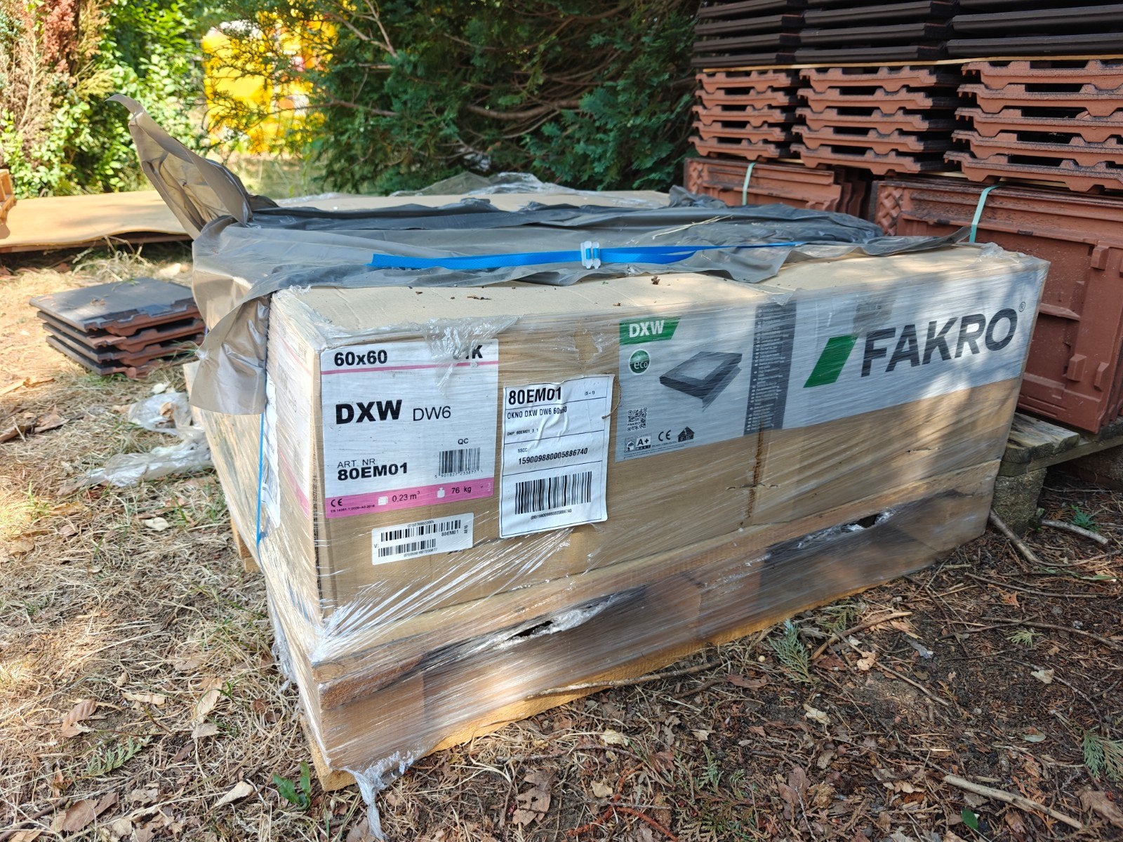 Fakro beloopbaar platdakvenster, Doe-het-zelf en Bouw, Ophalen, Nieuw, Glasplaat