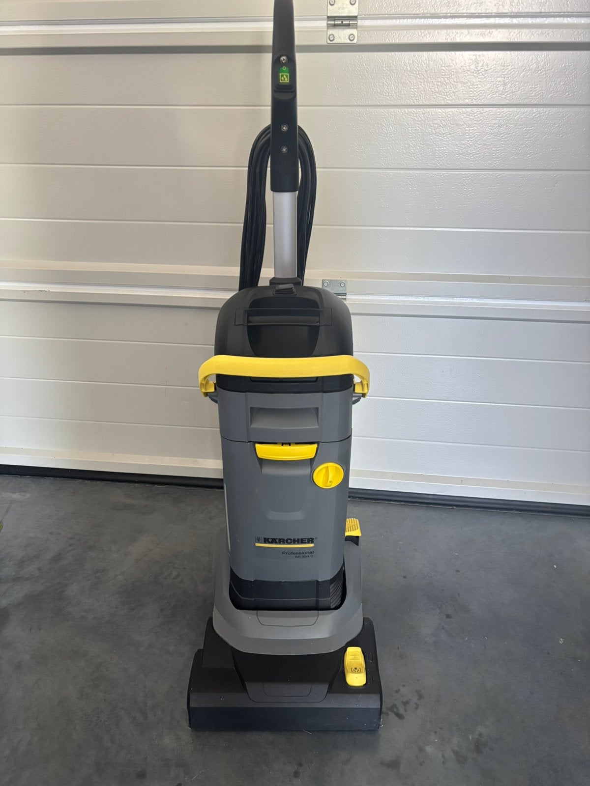 Kärcher BR 30/4 C professionele schrob-zuigmachine, Ophalen, Zo goed als nieuw, Waterstofzuiger