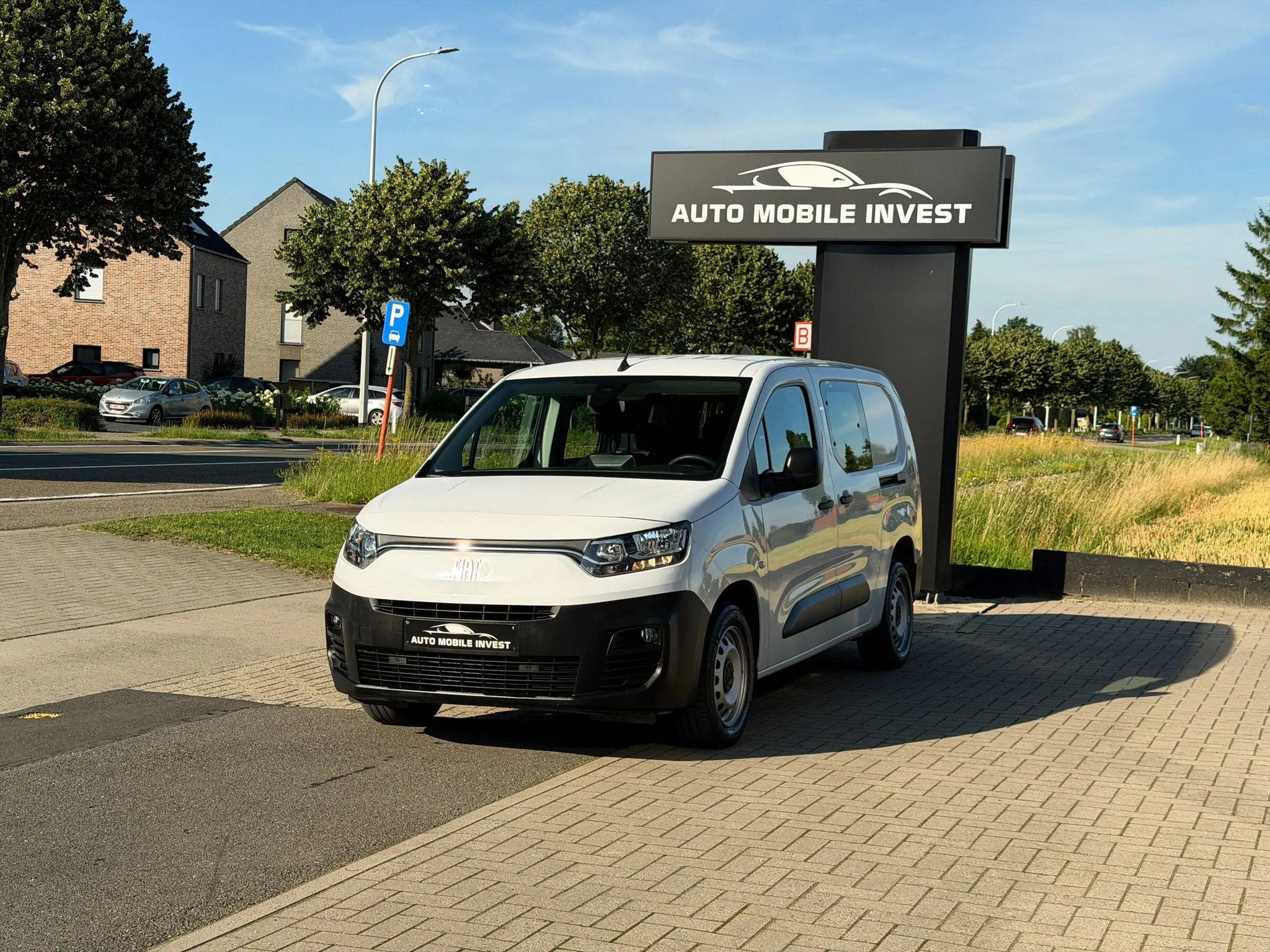 Fiat Doblo 1.5 BlueHDI DOUBLE CAB LWB RESERVED !, Auto's, 75 kW, Stof, Gebruikt, Zwart