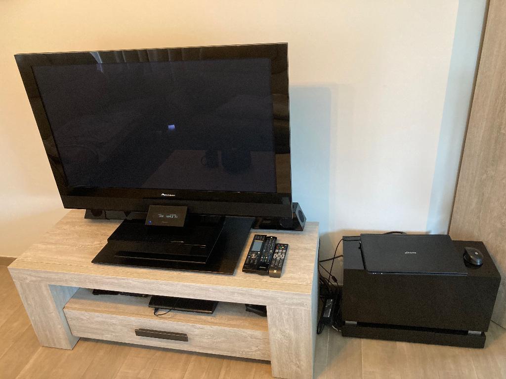 Tv + tv-kast, Ophalen, Gebruikt, 100 tot 150 cm, Minder dan 100 cm