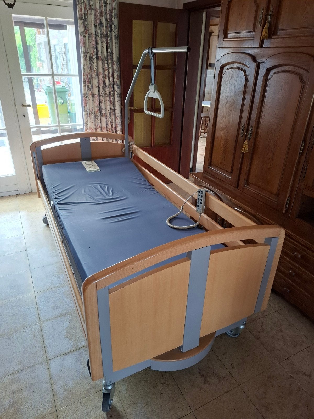 Ziekenhuisbed, Ophalen