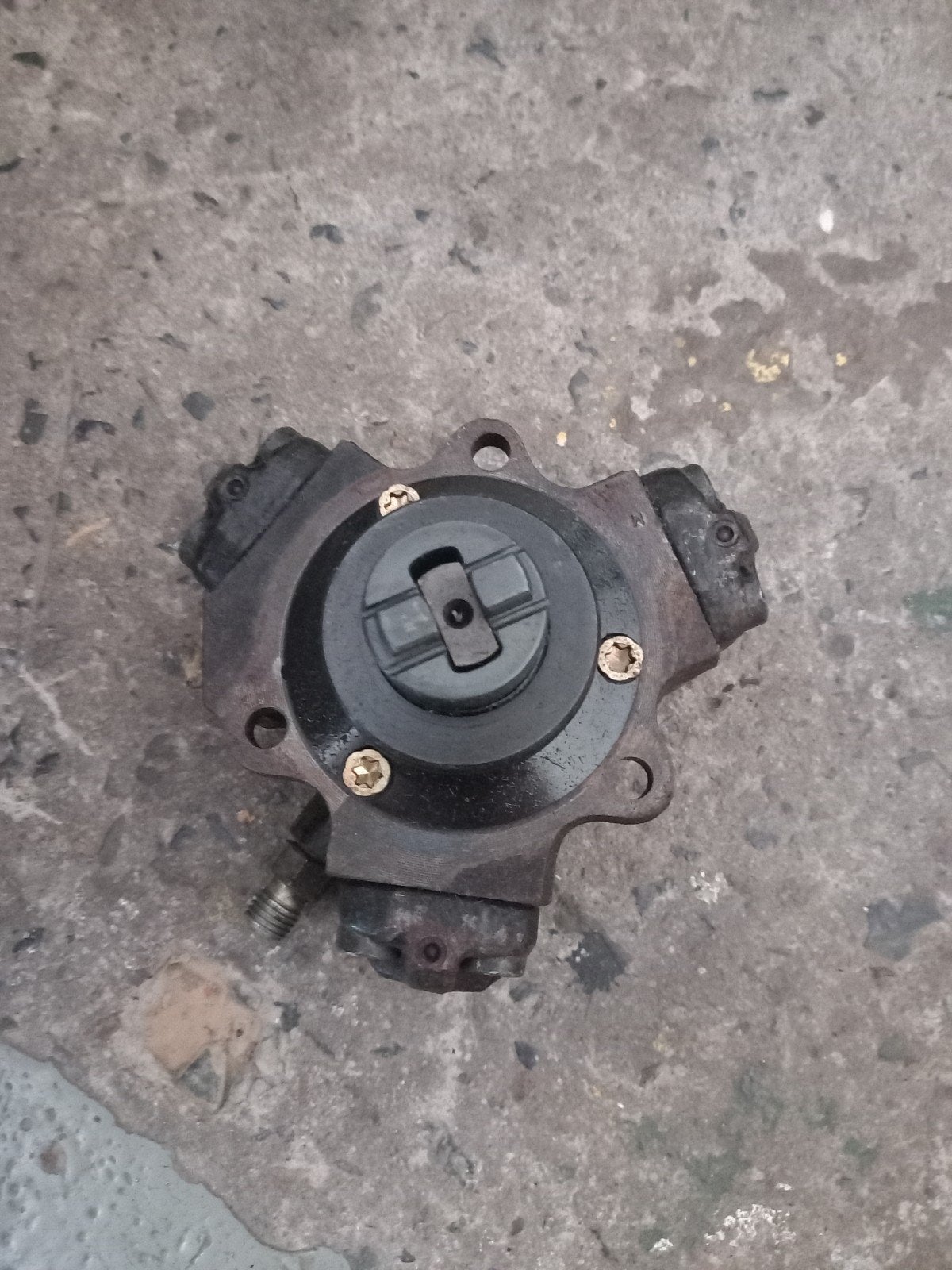 HYUNDAI GETZ-MATRIX-ACCENT 1500 CRDI DRIECILINDER INJECTIEPO, Ophalen, Gereviseerd, Hyundai