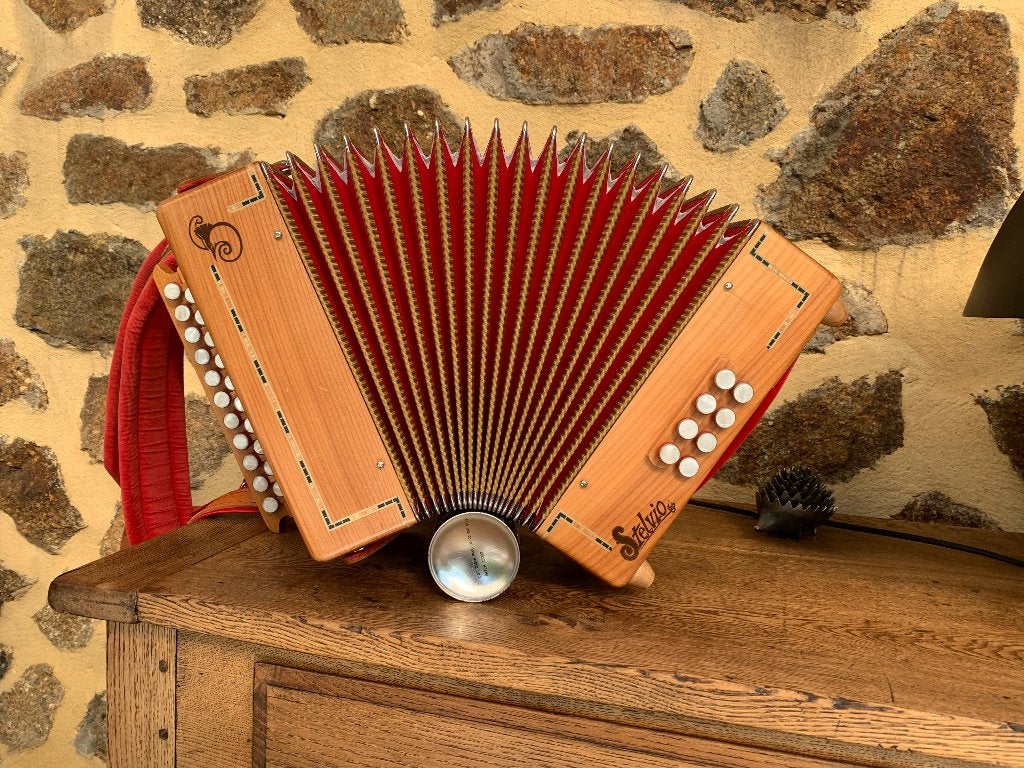 Diatonische accordeon Stelvio, Ophalen, Gebruikt