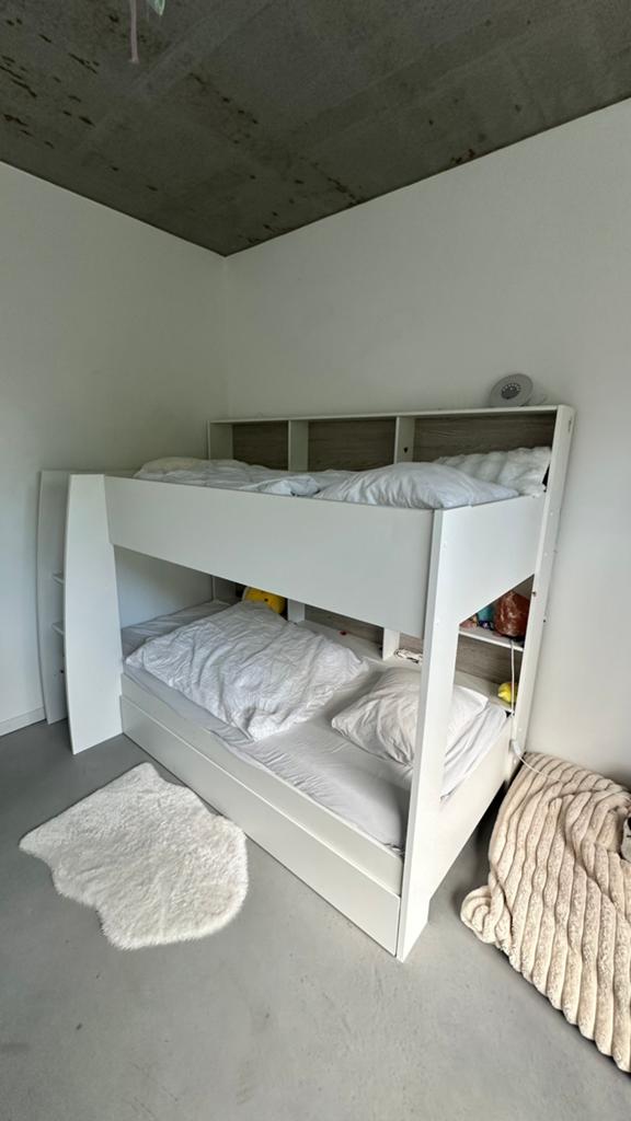 Tiener stapelbed met matrassen en uitschuifbare lade., Ophalen, Zo goed als nieuw, Tweepersoons, Stapelbed