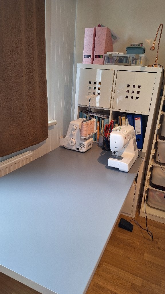 Bureau ikea, Ophalen, Hout, Zo goed als nieuw, IKEA