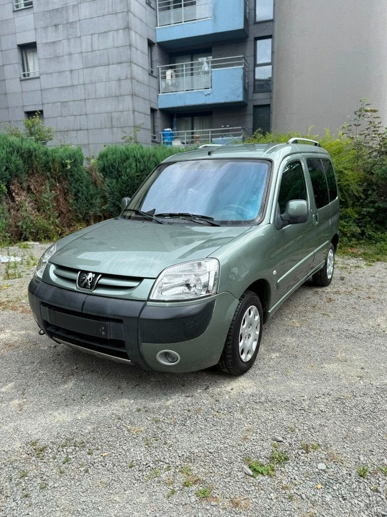 Peugeot Partner 70.000KM COMME NEUVE! (bj 2008), Voorwielaandrijving, Stof, Zwart, Bedrijf
