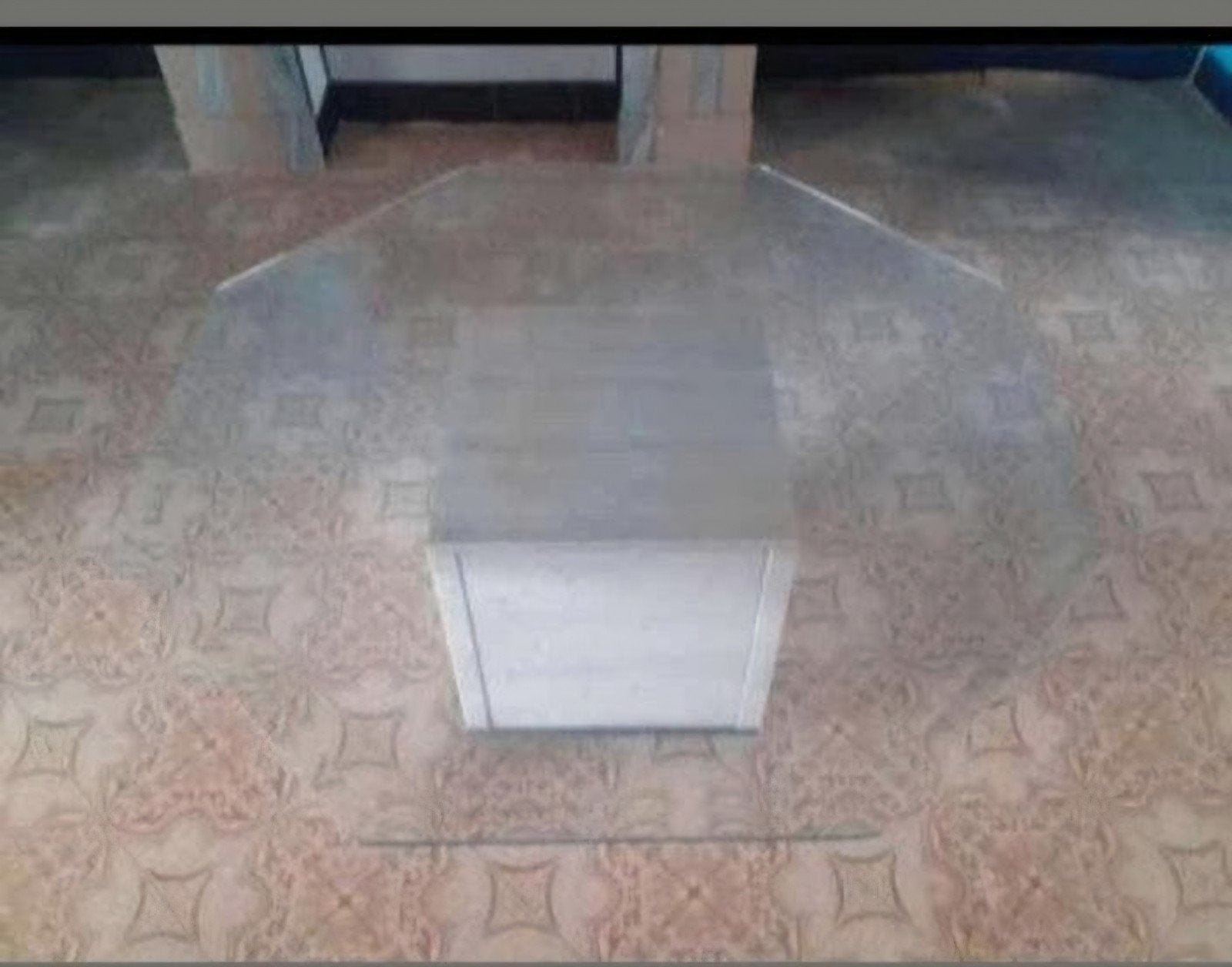 table de salon, Enlèvement