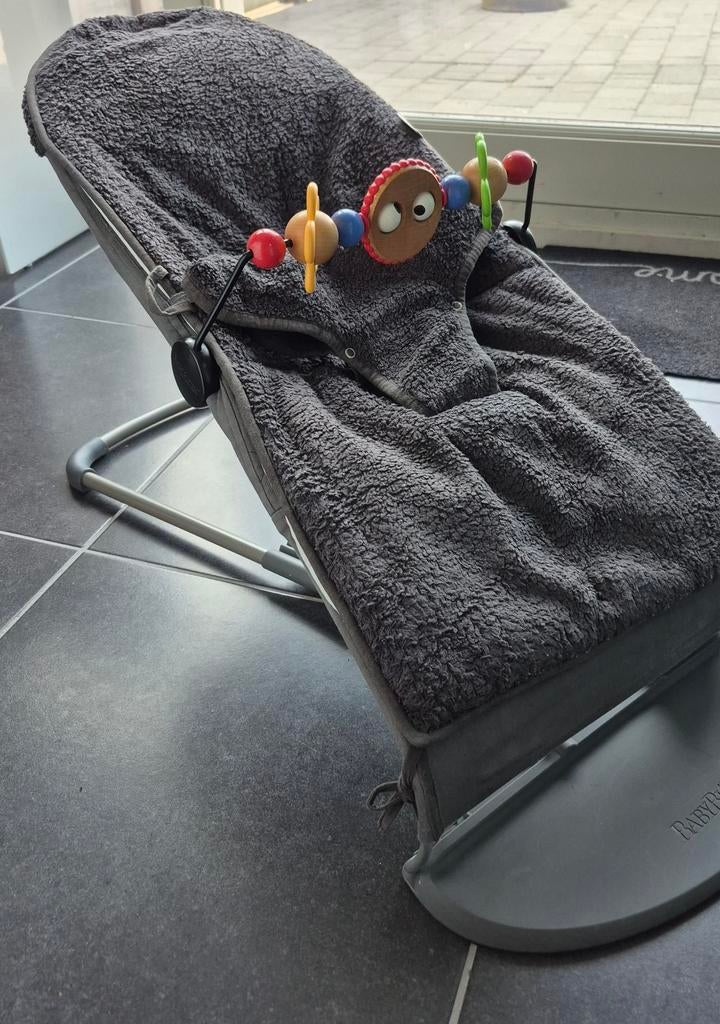 Transat relaxant Babybjörn avec arc de jeu, Autres marques, Enlèvement ou Envoi, Utilisé, Avec ceinture(s)