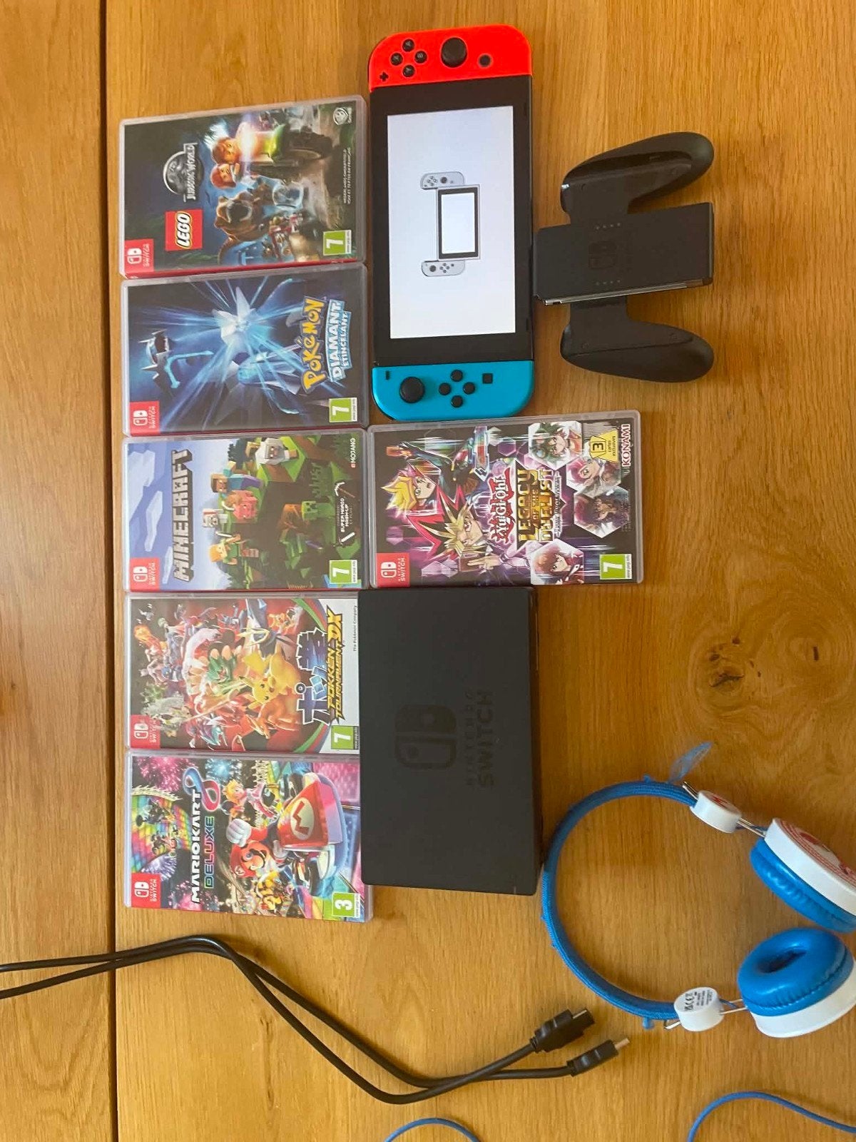 Pack Nintendo Switch + 5 Jeux + Accessoires, Games en Spelcomputers, Spelcomputers | Nintendo Switch, Ophalen
