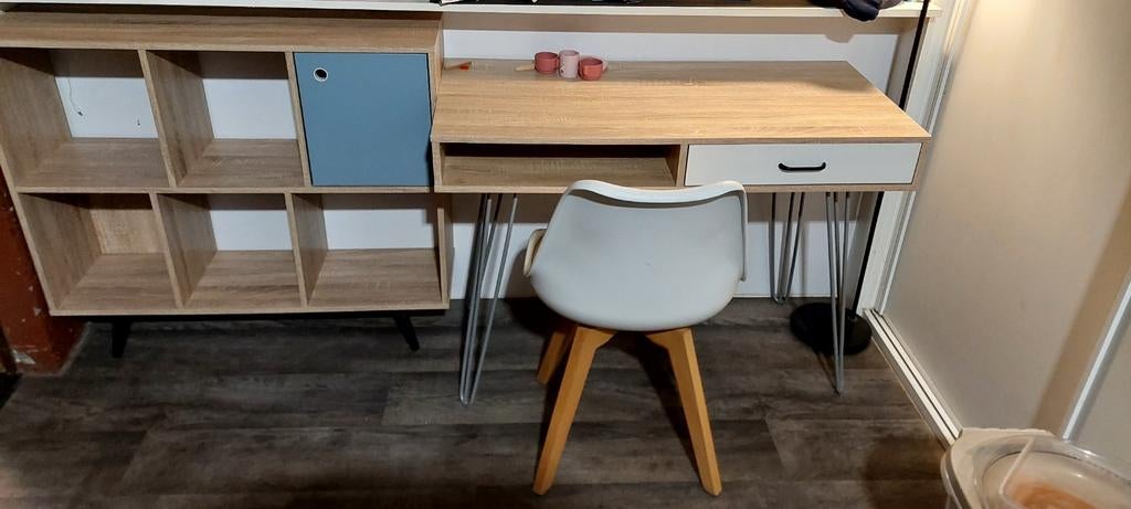 bureau +kastje +stoel