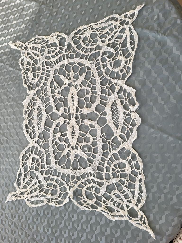 Fijne kant., Antiek en Kunst, Ophalen of Verzenden