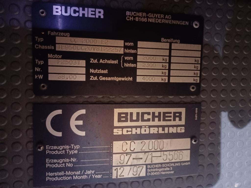Veewagen borstelmachine, Zakelijke goederen, Ophalen