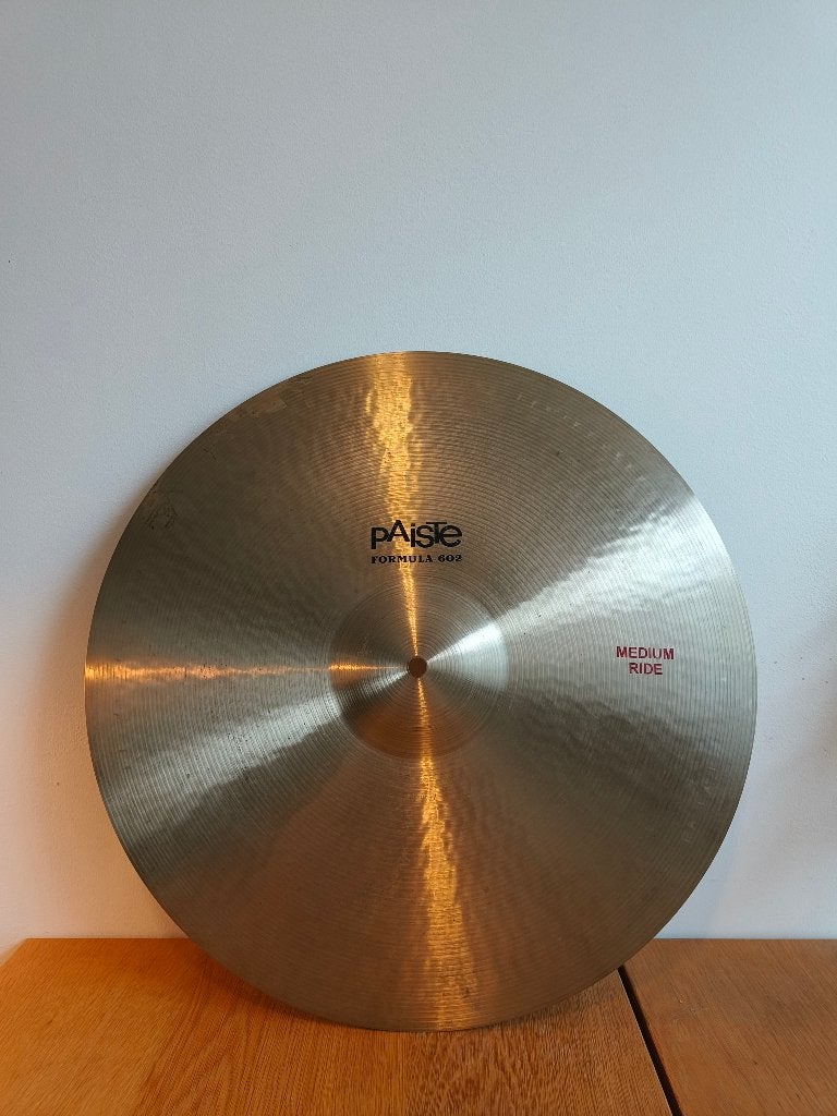 Paiste Formula 602 Medium Ride 20" (Reissue), Muziek en Instrumenten, Drumstellen en Slagwerk, Ophalen of Verzenden, Gebruikt