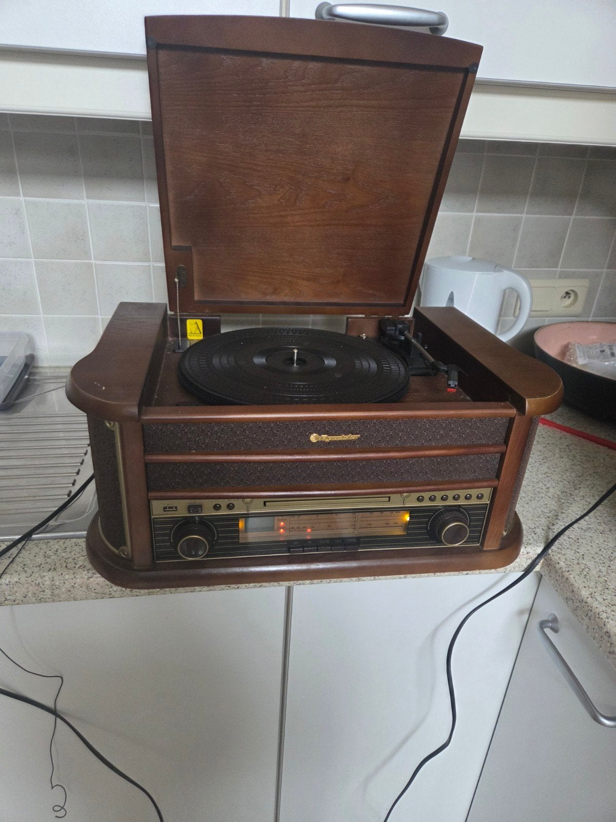 retro platenspeler  met radio,werkt nog, Ophalen