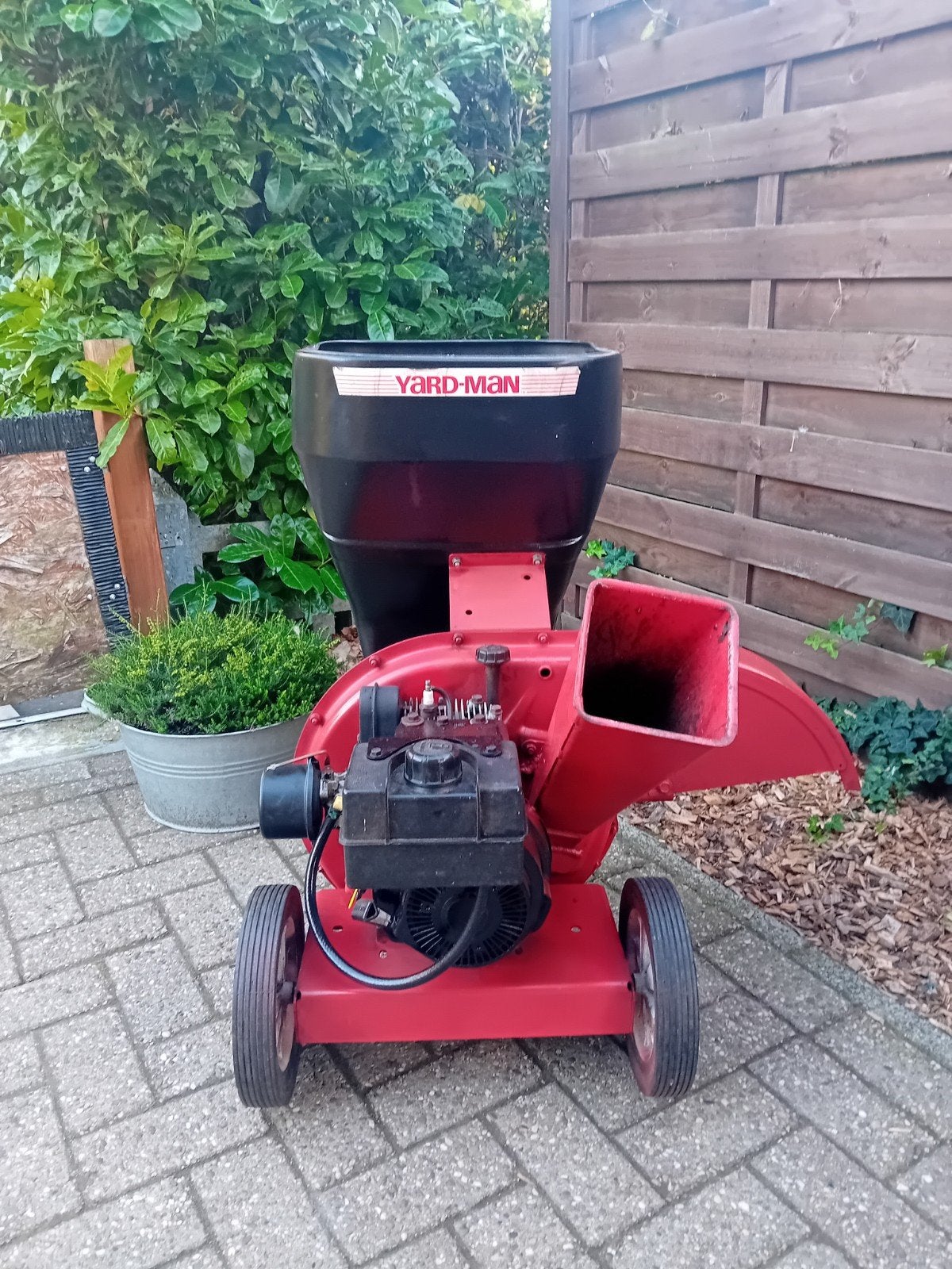 Broyeur à essence Yard - Man 5hp, Enlèvement, Essence