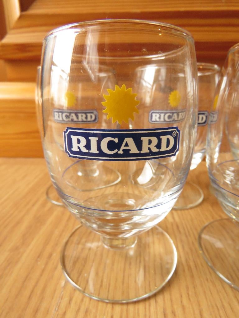 Ricard 5 verres ballon motif soleil et doseur, Enlèvement ou Envoi, Comme neuf, Autres types