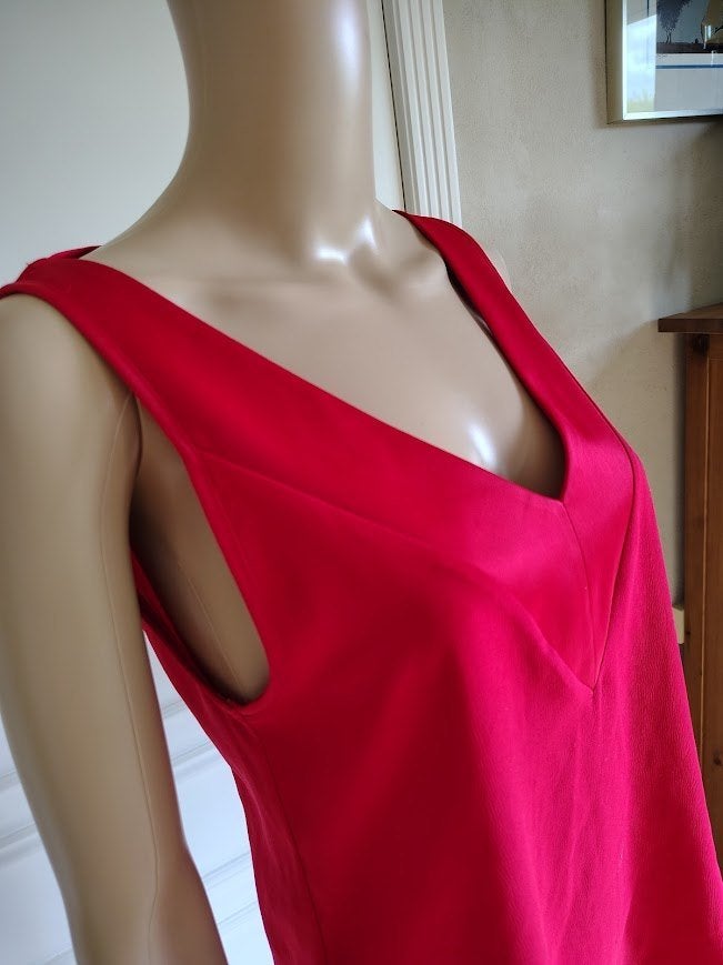 rood gekleed blousje van rinascimento, Kleding | Dames, Blouses en Tunieken, Zo goed als nieuw, Maat 36 (S), Rood, Verzenden