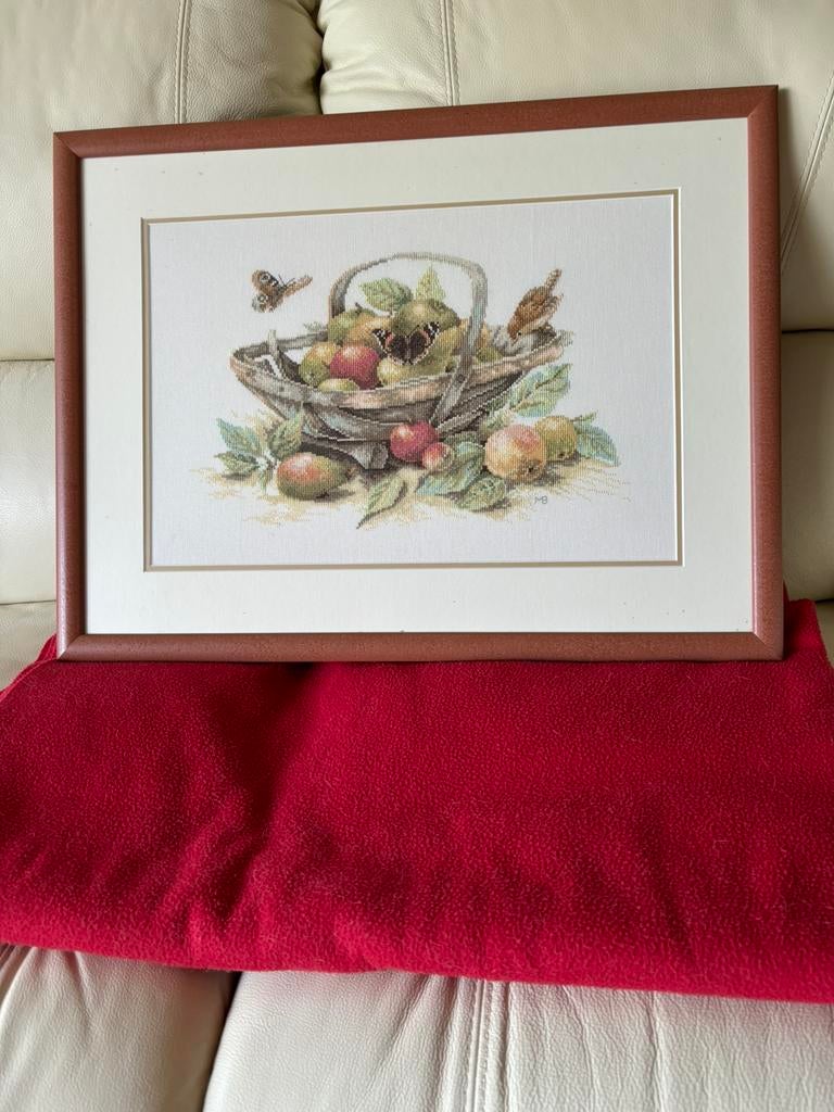 Handwerk in kruissteek, kader 62 X 47, werk 45 X 30cm,, Ophalen, Zo goed als nieuw