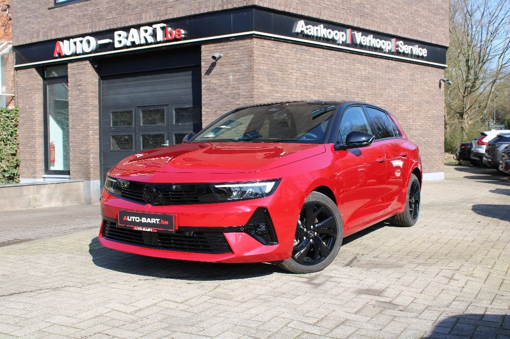 Opel Astra GS 1.2 130pk Full Option, 1199 cc, Leder en Stof, 5 deurs, 3 cilinders