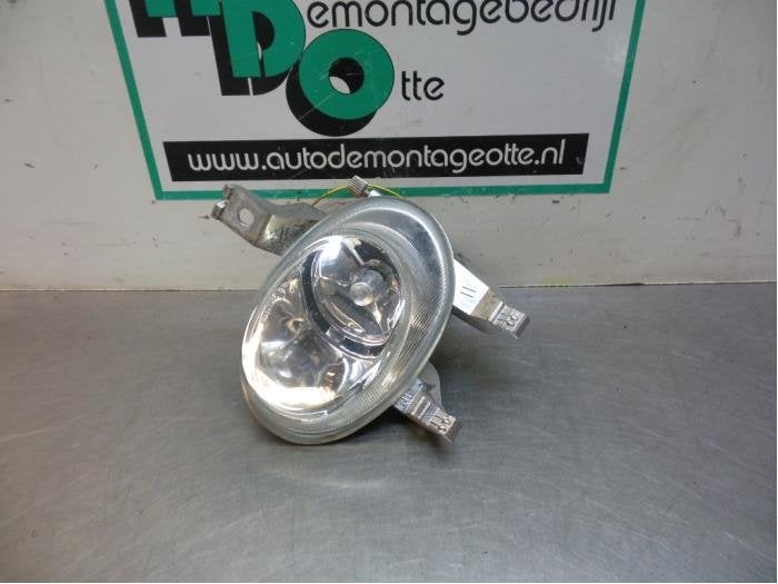 Feu antibrouillard avant droit d'un Peugeot 206 (206 98-), -, 3 mois de garantie, Utilisé, -