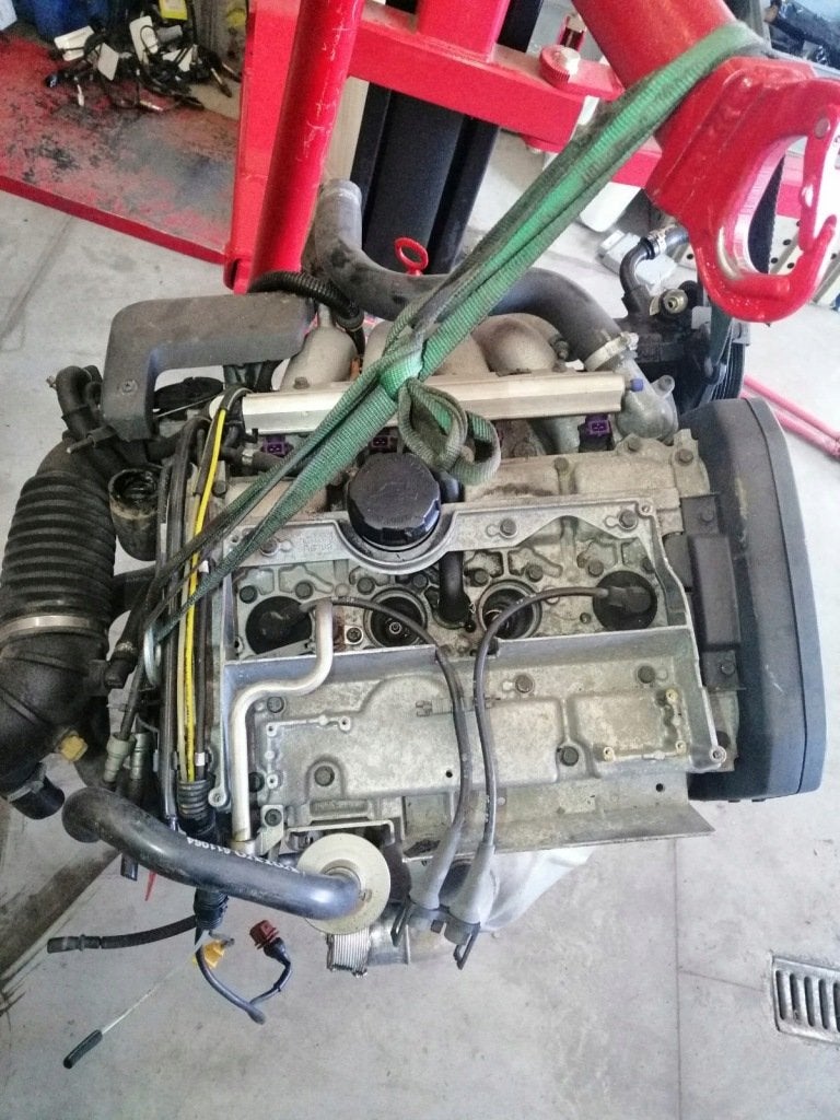 Moteur B4204S Nu VOLVO V40, Autos : Pièces & Accessoires, Envoi, Utilisé, Skoda
