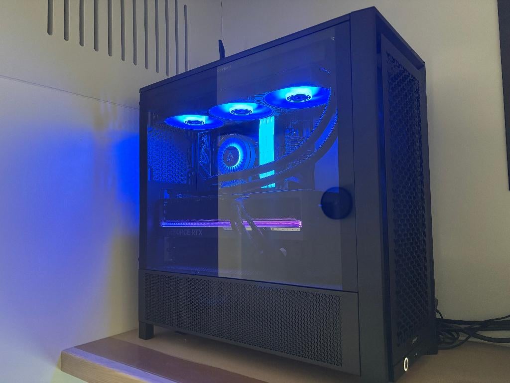 High end gaming pc (RTX5090 & Ryzen 9800X3D), Enlèvement, Gaming, SSD