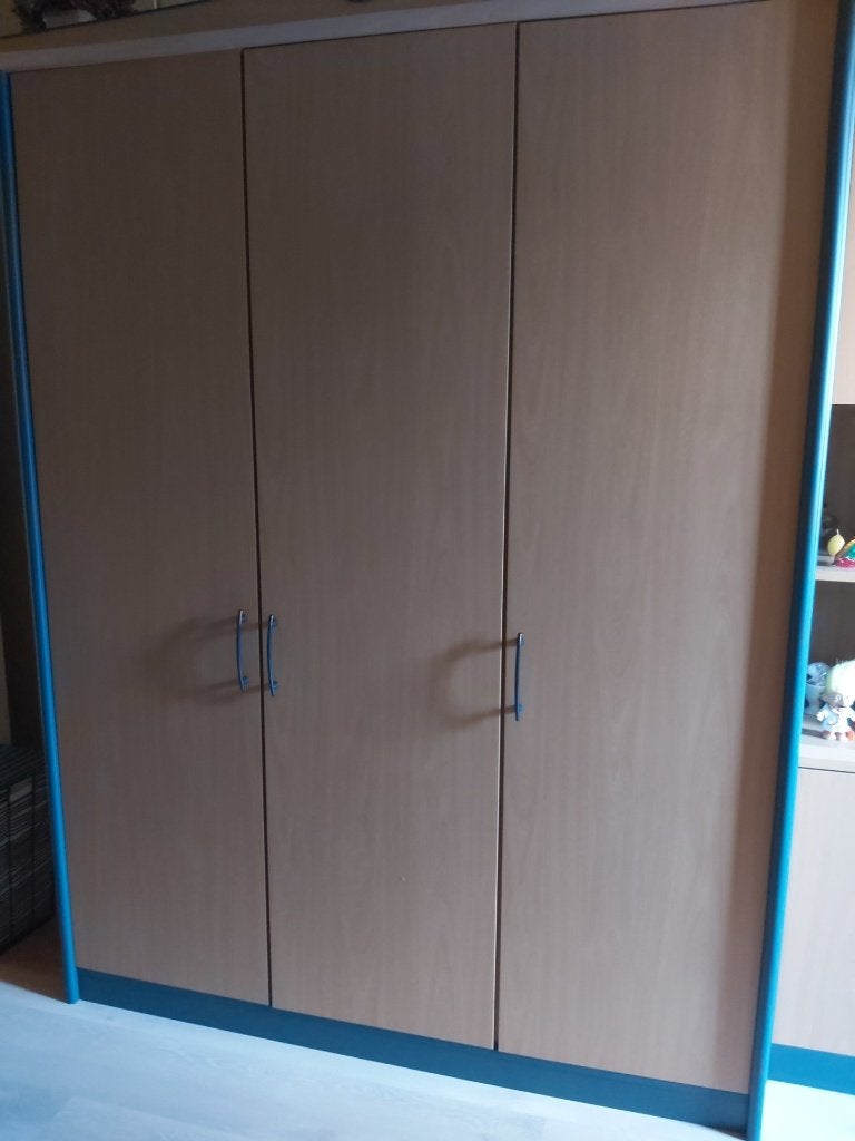 Kleerkasten, Huis en Inrichting, Ophalen, Gebruikt, Met deur(en), 200 cm of meer