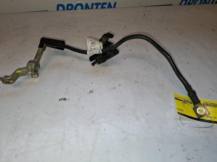 Borne de batterie d'un Seat Mii, Autos : Pièces & Accessoires, Batteries & Accessoires, Seat, Utilisé, 3 mois de garantie, Enlèvement ou Envoi