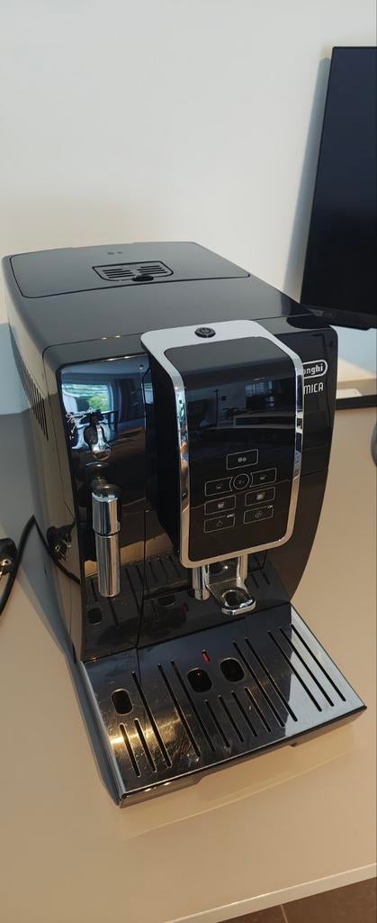 Koffiemachine Delonghi Dinamica, Ophalen