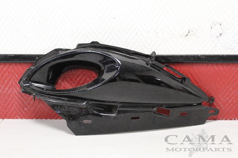 PRISE D'AIR GAUCHE GSX R 1300 Hayabusa 2008-2017 (GSXR1300), Dhr. S. di Majo, Utilisé, Info@cama-motorparts.nl, P.J. Troelstraweg 8 8
3144 CX  MAASSLUIS, NL