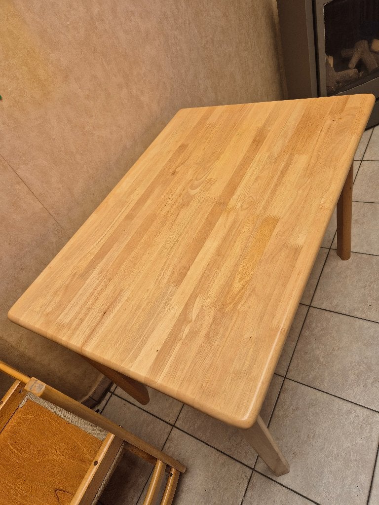 Tafel met 4 stoelen spotprijs, Ophalen, Bruin, Zo goed als nieuw, Vier
