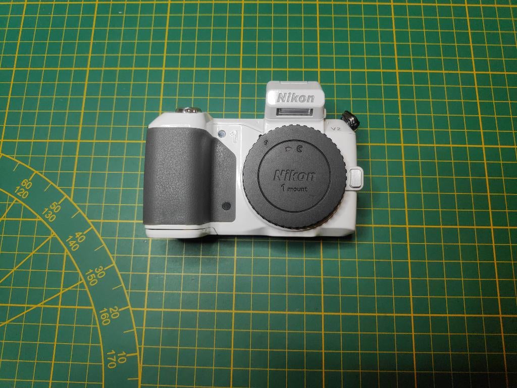Nikon 1 V2 systeemcamera, Ophalen, 14 Megapixel, Spiegelreflex, Zo goed als nieuw