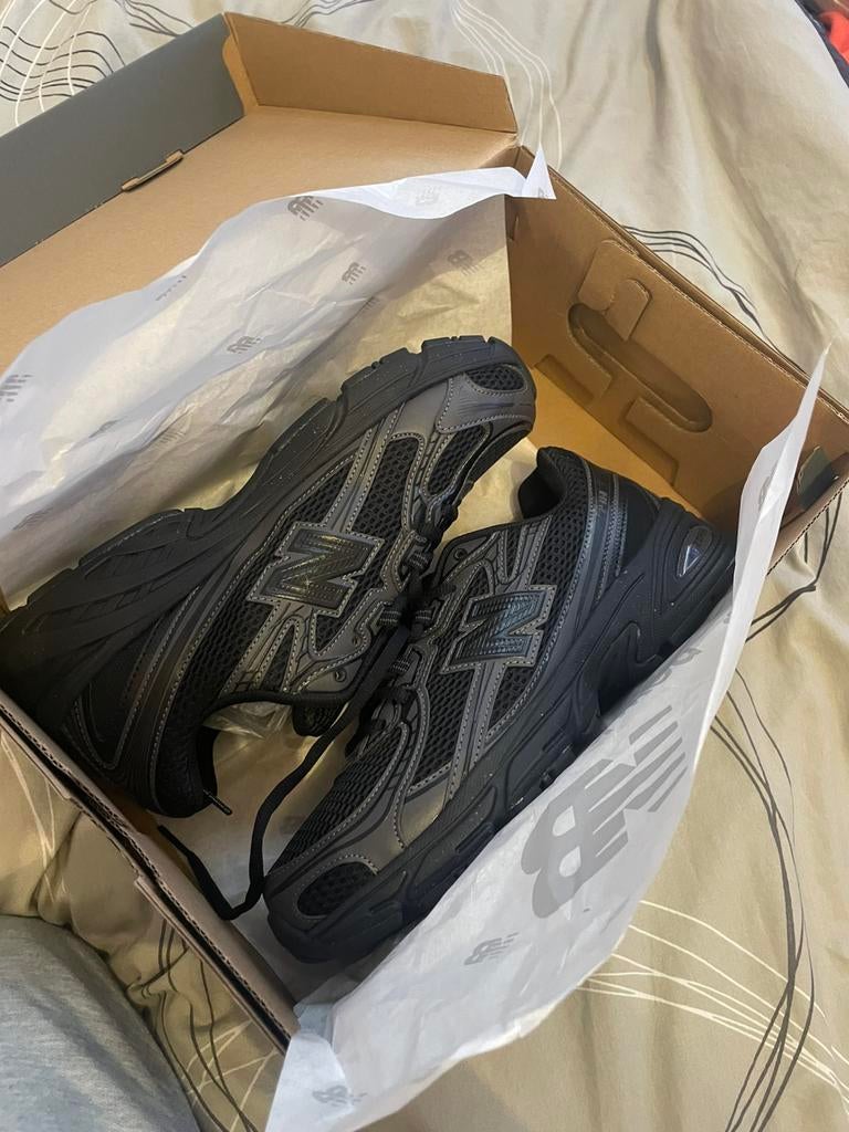 Chaussures toute marque, Enlèvement ou Envoi, Comme neuf