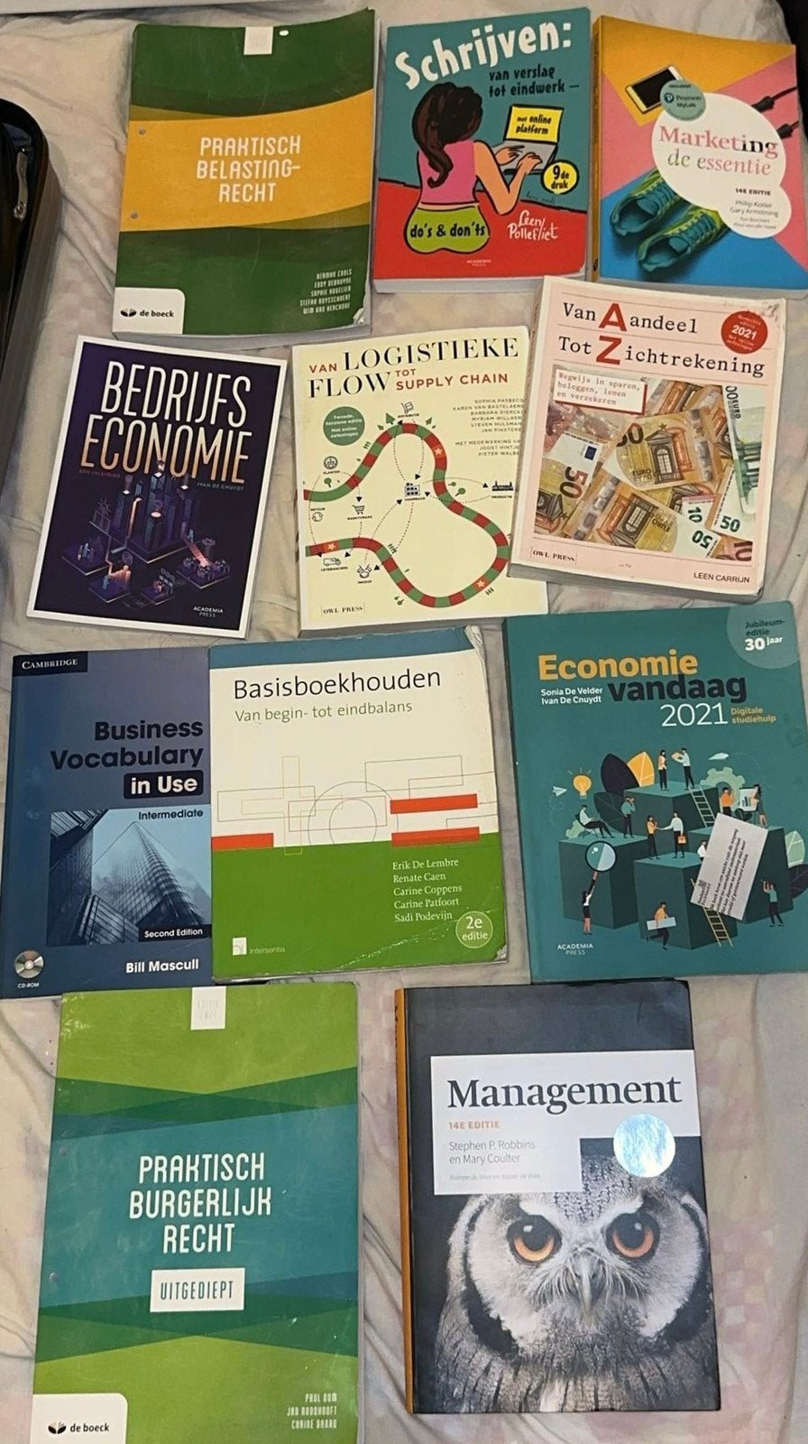 Boeken 1e jaar Bedrijfsmanagement Arteveldehogeschool, Ophalen, Nieuw