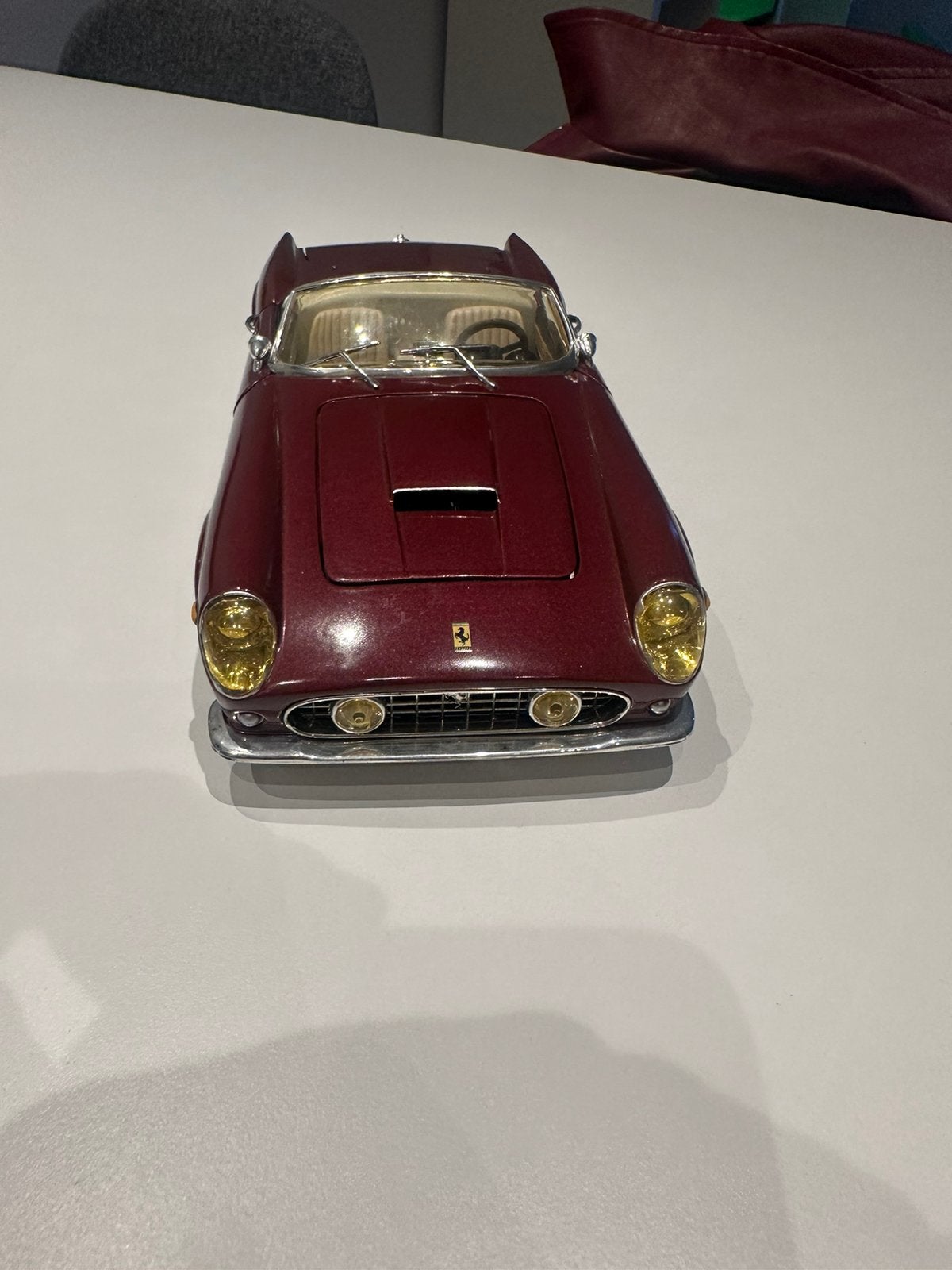 Ferrari hottwheels, Hobby en Vrije tijd, Modelauto's | 1:18, Ophalen, Zo goed als nieuw